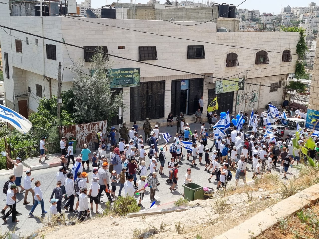 Israeli settlers continue their provocative flag-waving marches in the occupied territories