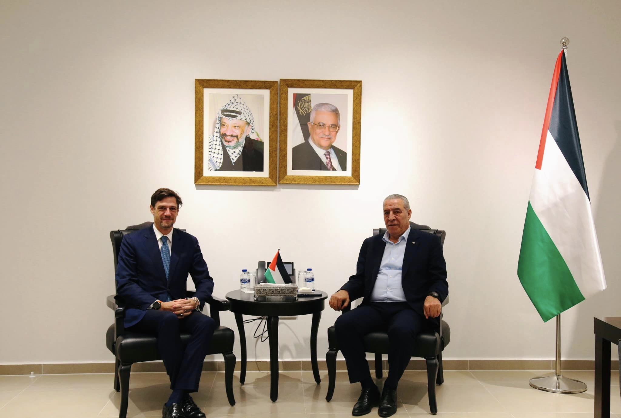 PLO Secretary-General discusses latest developments with EU Representative in Palestine
