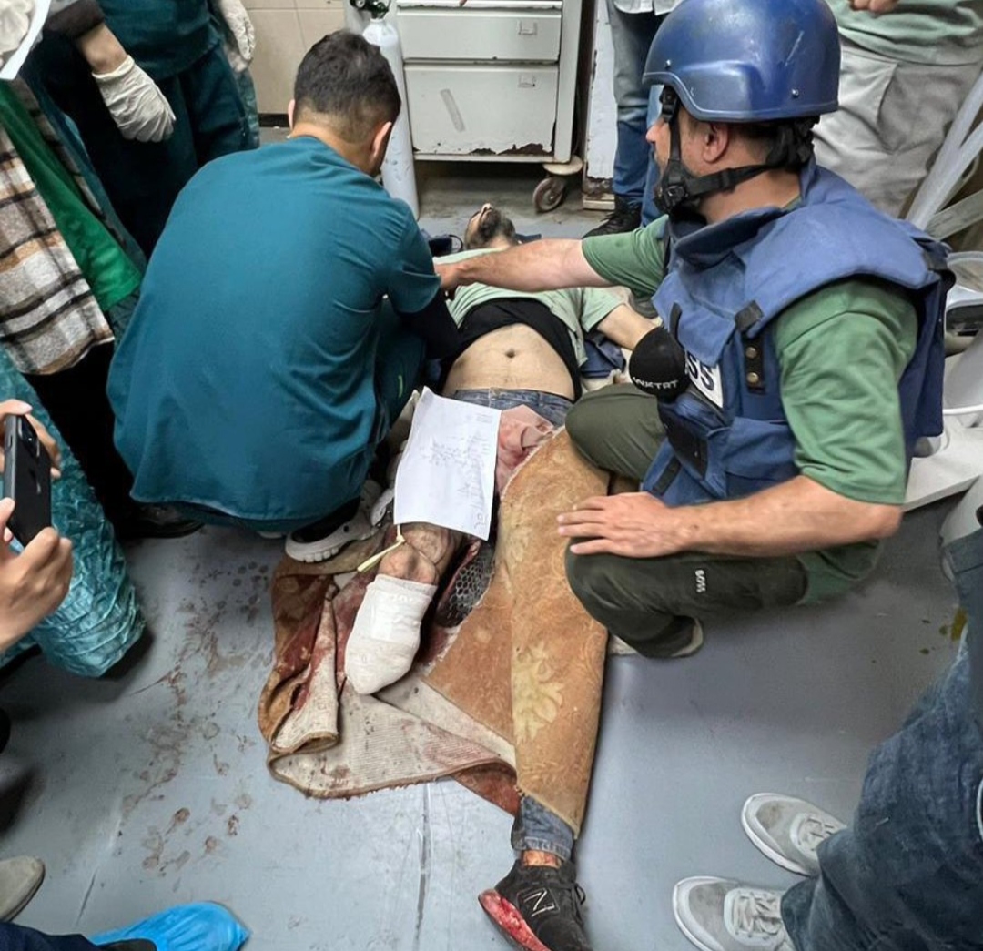 Israeli forces target Palestinian journalists, one critically, in central Gaza Strip
