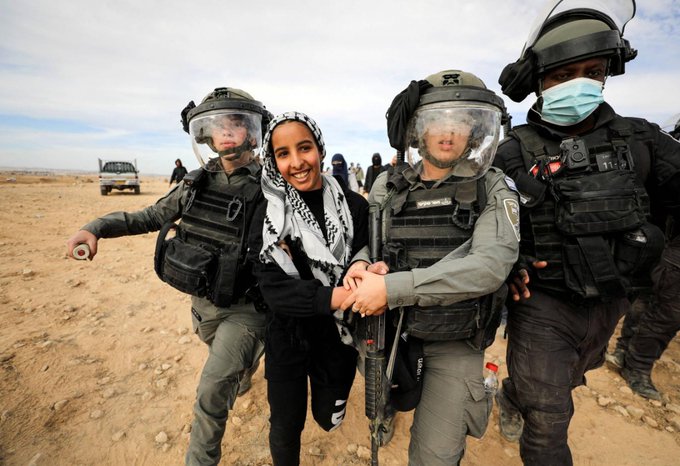 Israeli forces detain 13 Palestinians in West Bank raids