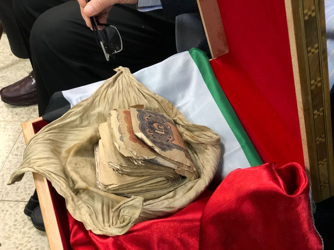 Nablus family hands Turkish consul general a trust left by a Turkish soldier in WWI