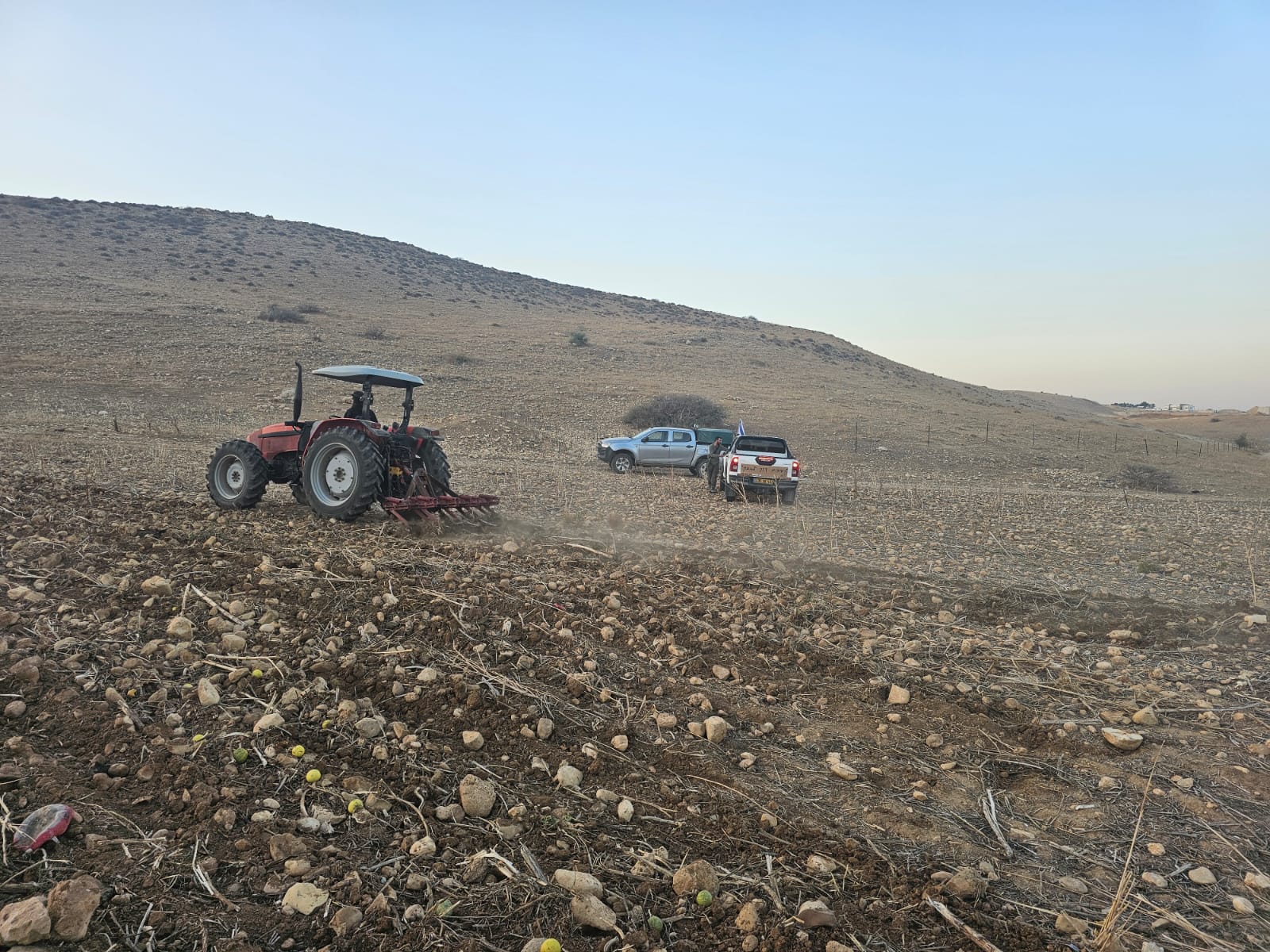 Israeli colonists raze vast areas of Palestinian lands in northern Jordan Valley