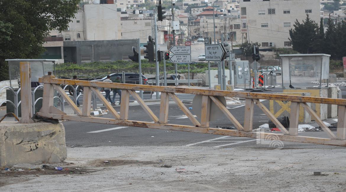 Israeli forces seal off entrances of Hebron governorate