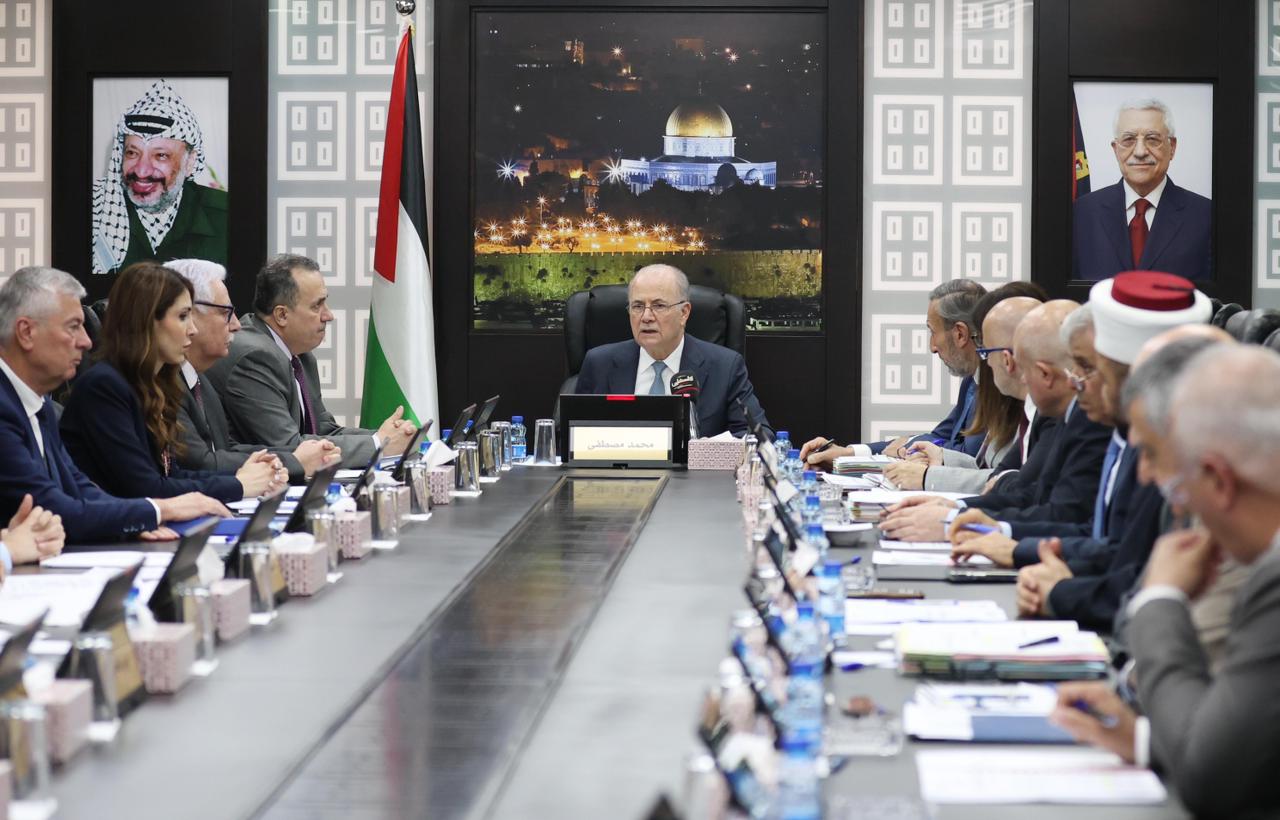 Cabinet directs all institutions not to engage with Israeli measures and to adhere to Palestinian law