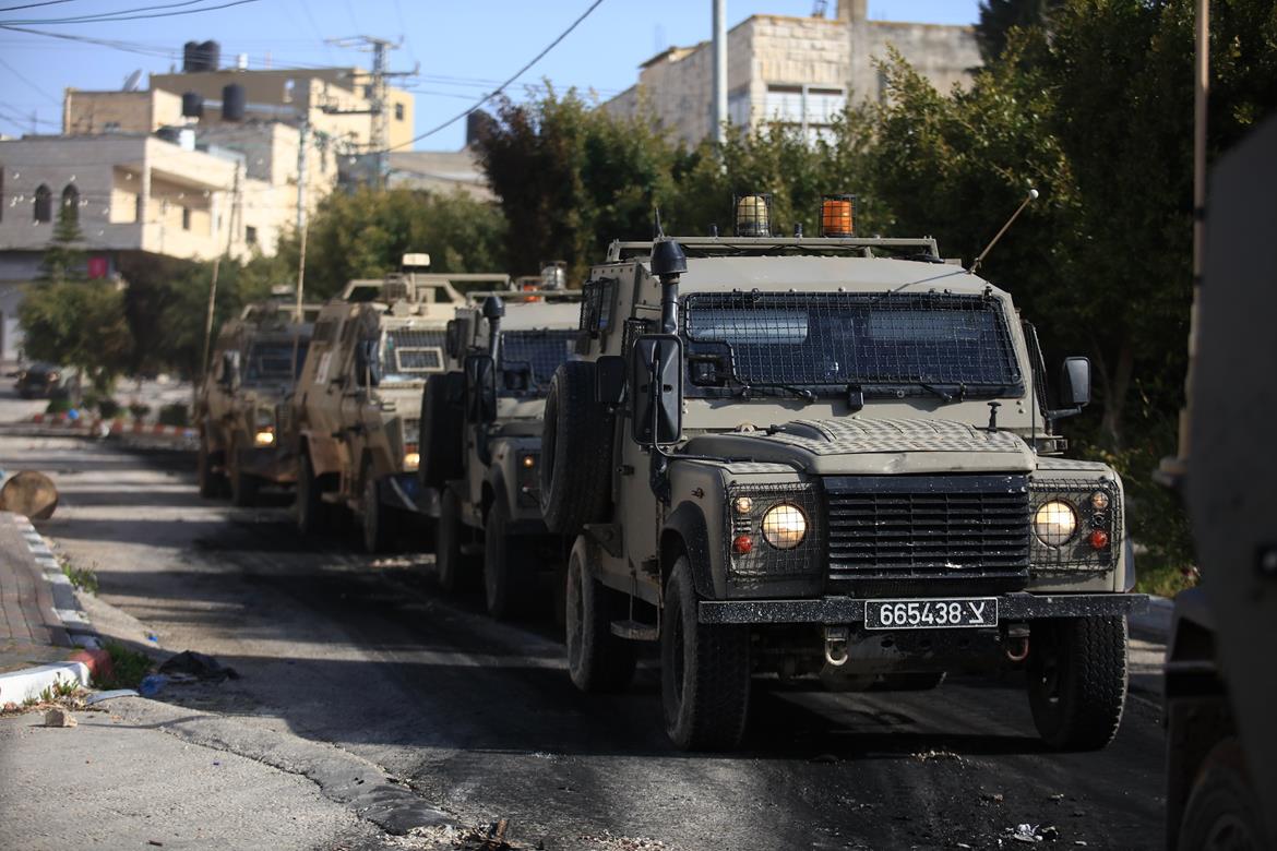 Many were injured, six detained after Israeli forces raid villages near Jerusalem