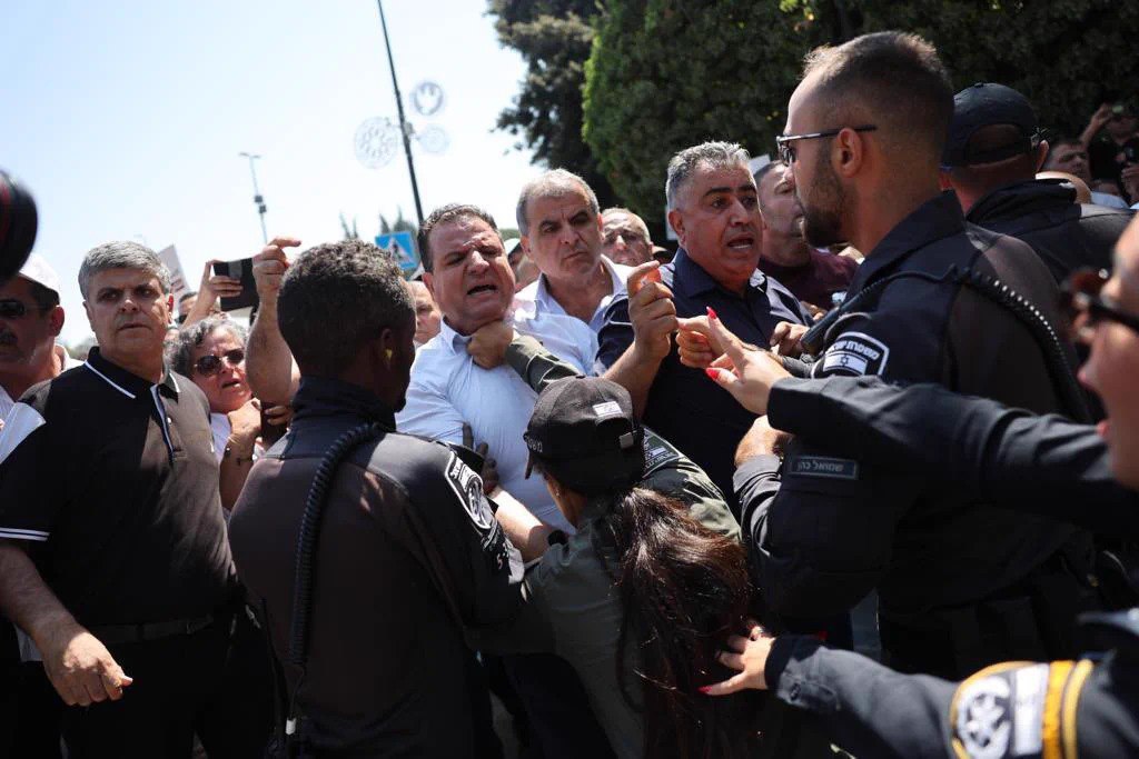 Arab local councils in Israel demonstrate against the racism of the Israeli government