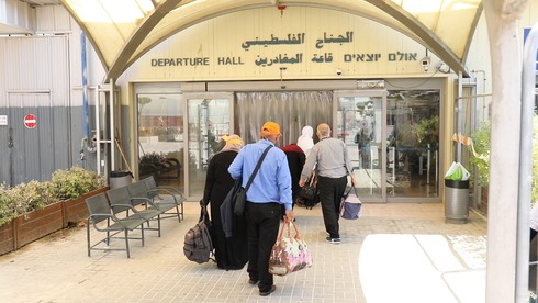 In an effort to contain the spread of coronavirus variants, government decides to close crossing with Jordan