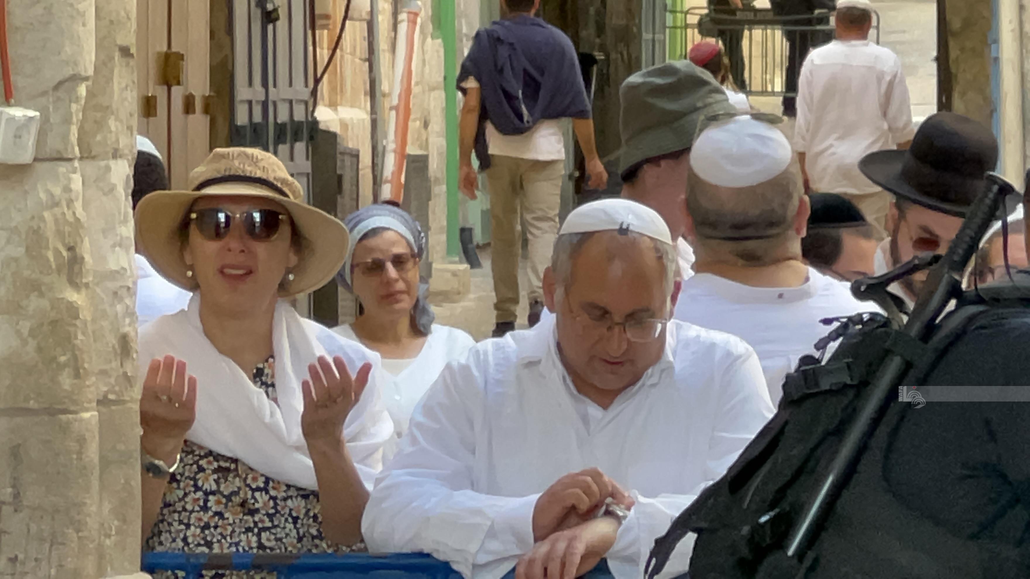 Israeli settlers break into Jerusalem's Aqsa mosque