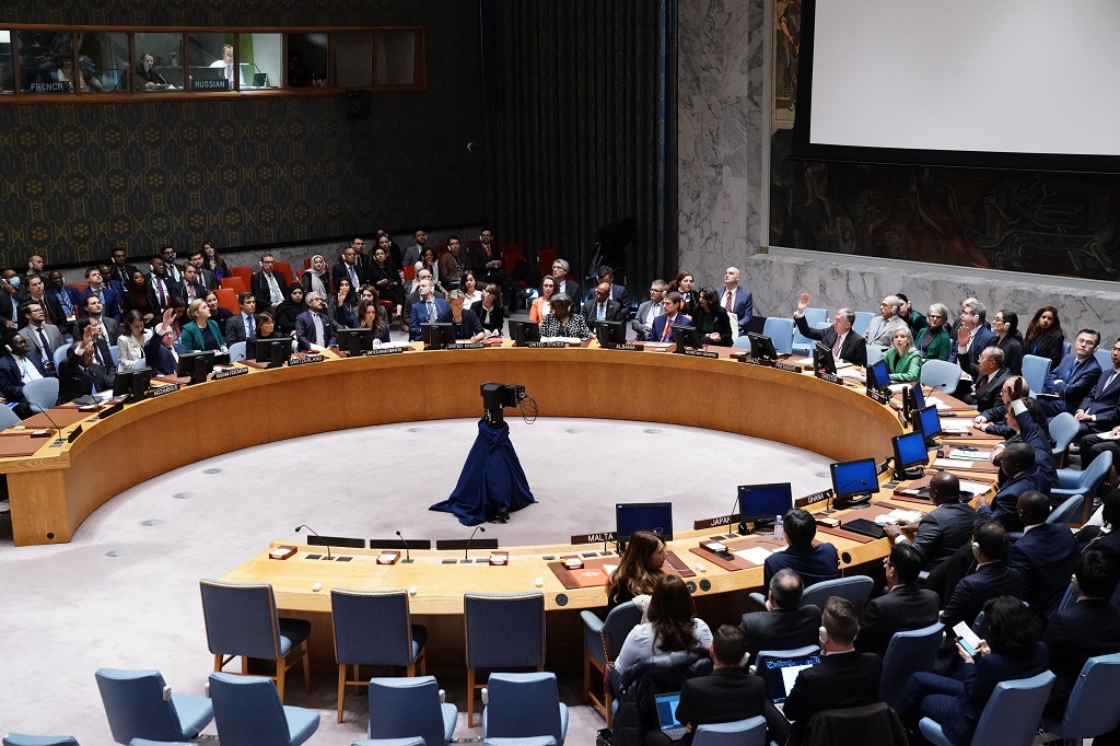 UN Security Council calls for urgent, extended humanitarian pauses in Gaza