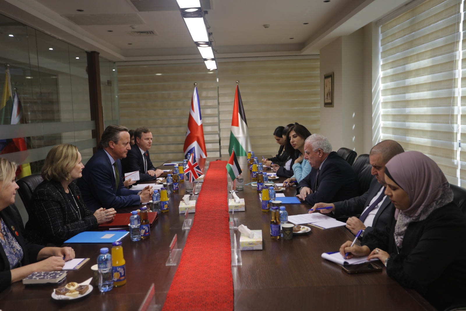 FM Malki calls on British Foreign Secretary to exert pressure to stop Israeli aggression against the Palestinian people