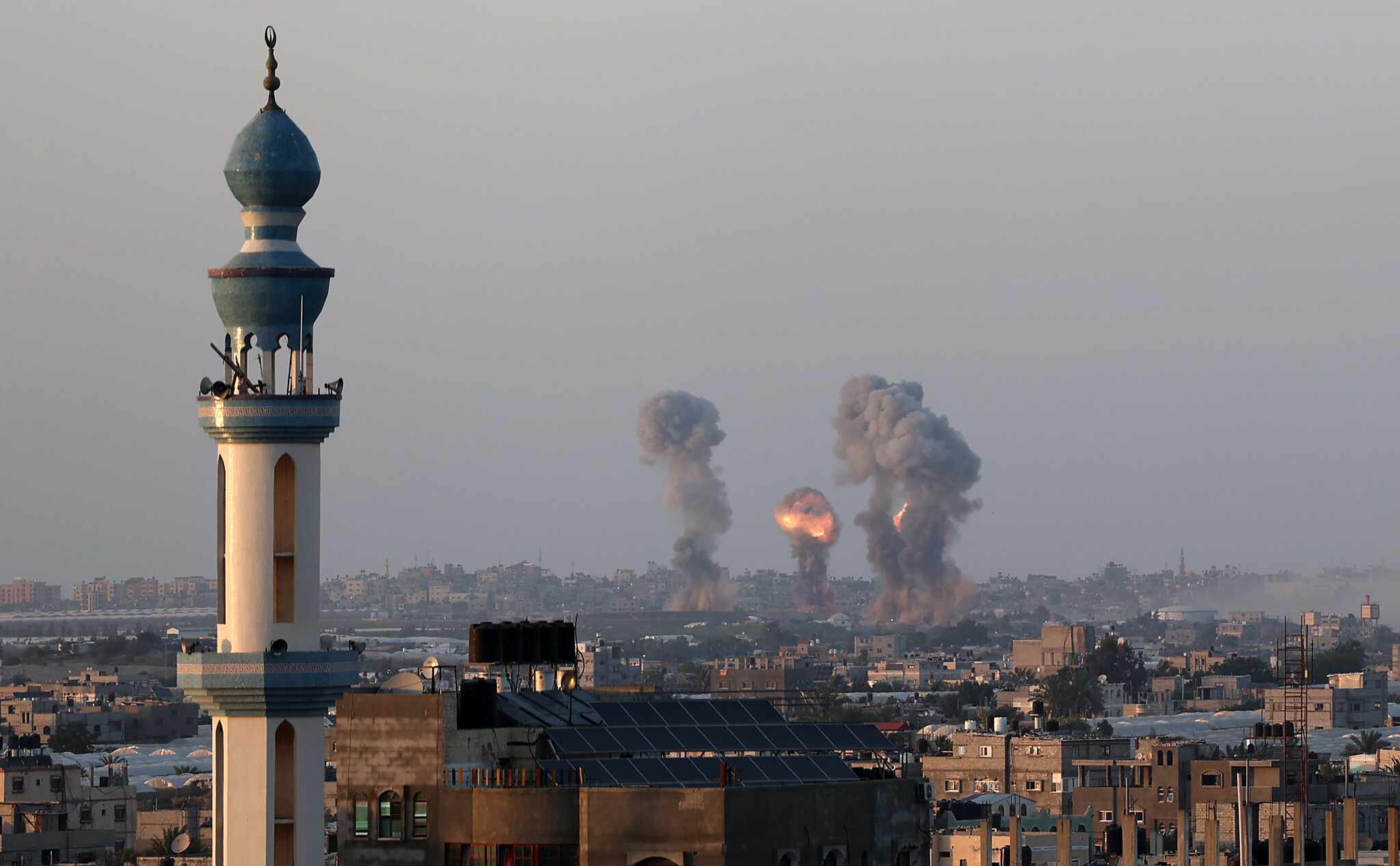 Fresh wave of violent Israeli airstrikes on Gaza kills one Palestinian, leaves many others wounded 