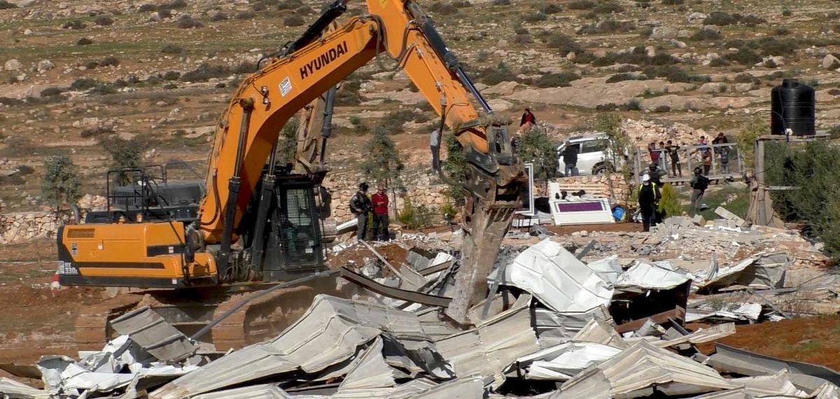 Occupying authorities threaten demolition of 11 Palestinian-owned structures east of Jerusalem