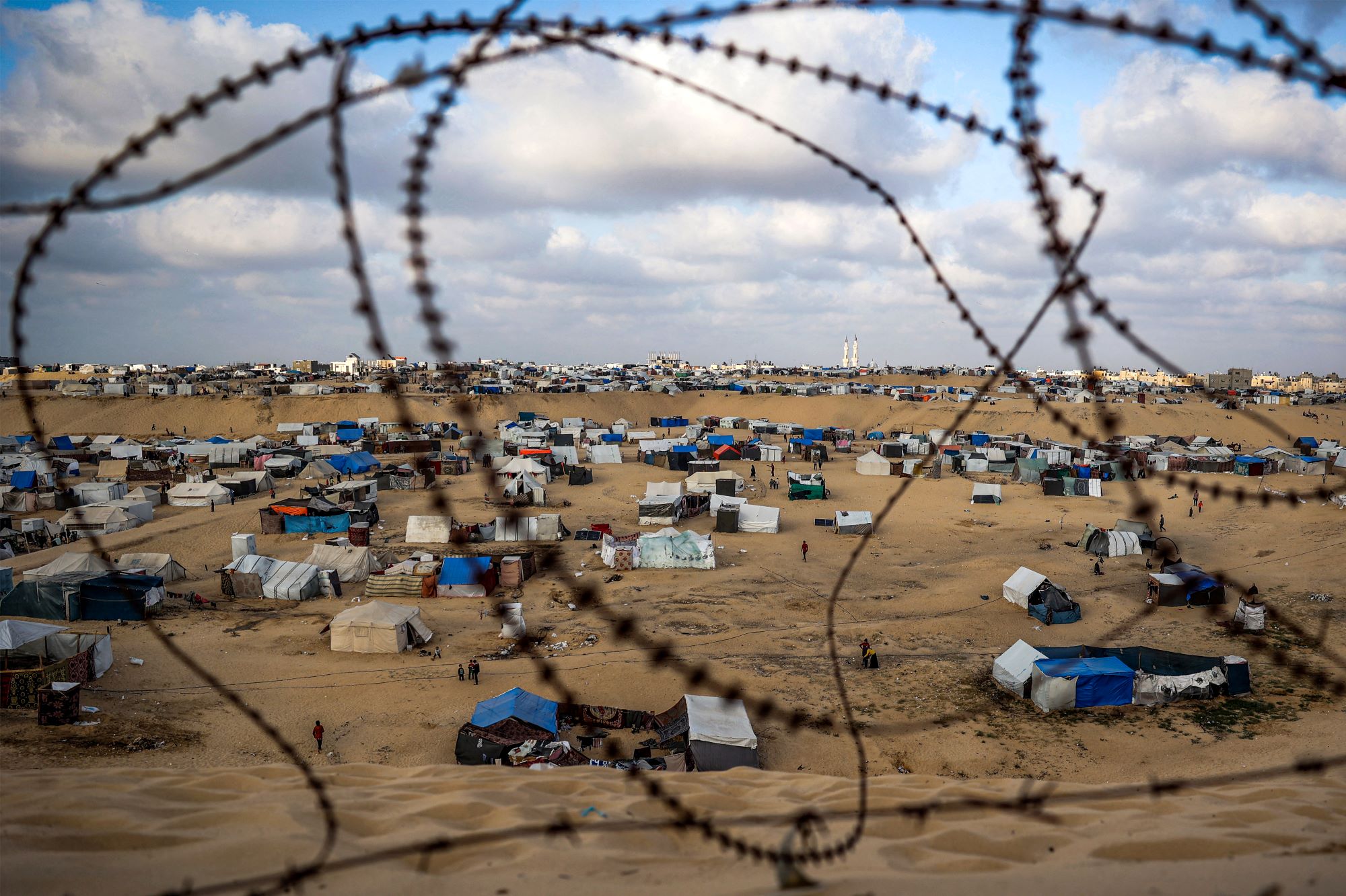 Several civilians killed, dozens more injured in ongoing Israeli shelling of besieged Gaza 