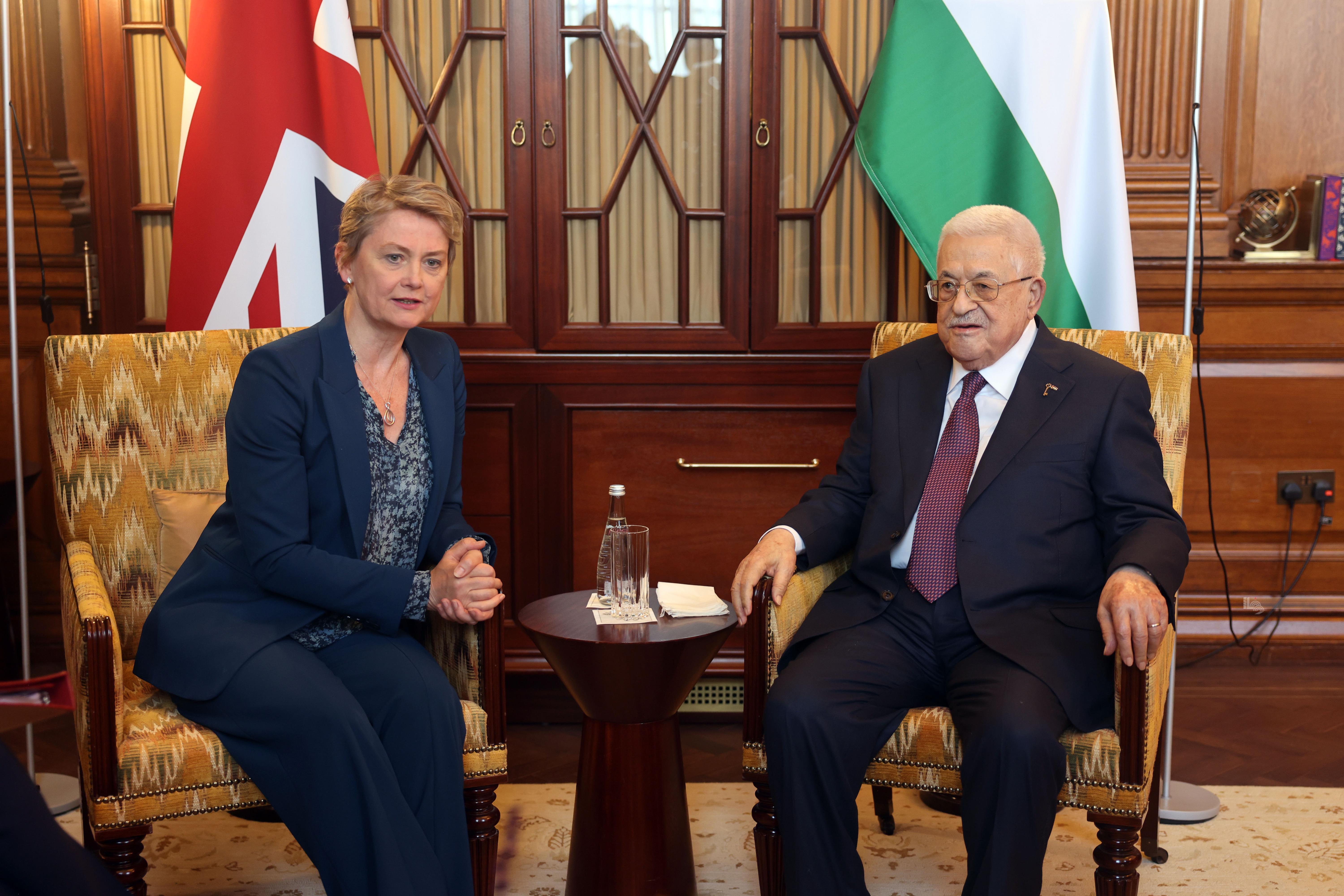President Abbas meets with UK Foreign Secretary in London