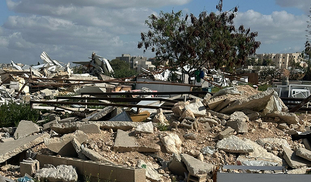 Israel demolishes 10 homes in the 48' territories