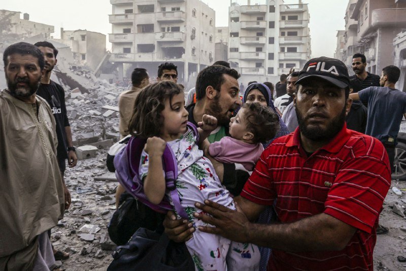 10 civilians killed, several injured in Israeli airstrike on Gaza City 