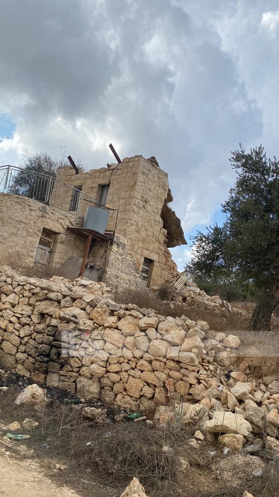 Israeli occupation forces demolish two houses, five rooms in the Bethlehem area