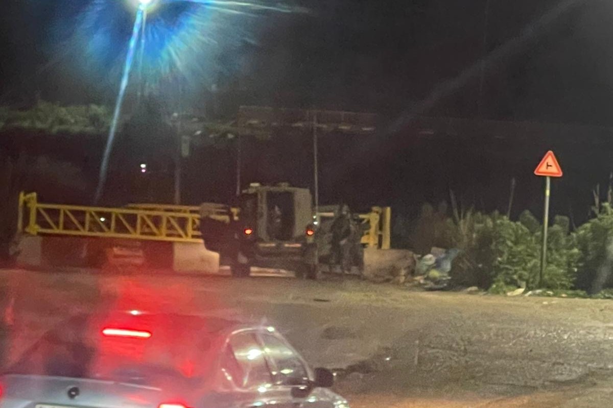 Israeli occupation forces close southern entrance to Tulkarm