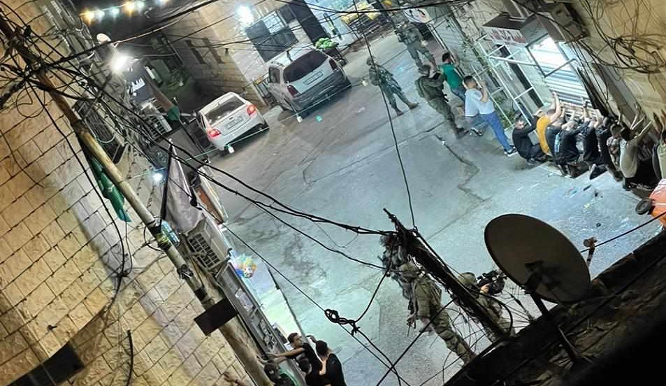 Israeli forces storm several areas in Jenin, takeover a resident's home  
