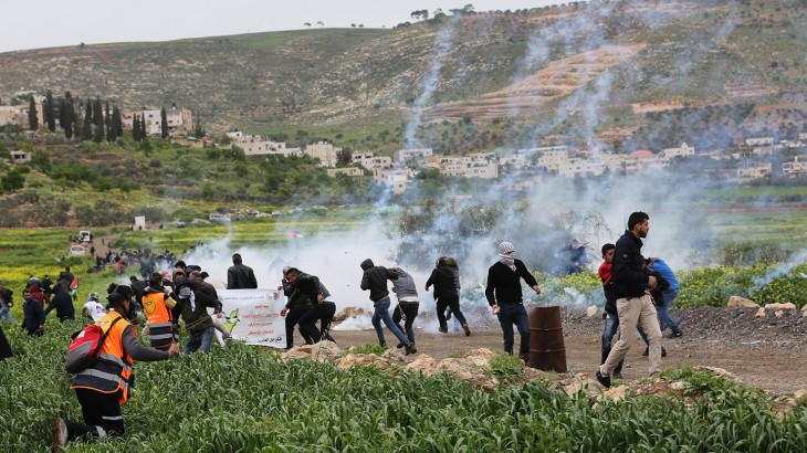 Israeli forces quell Beit-Dajan anti-settlement rally, suffocation cases reported