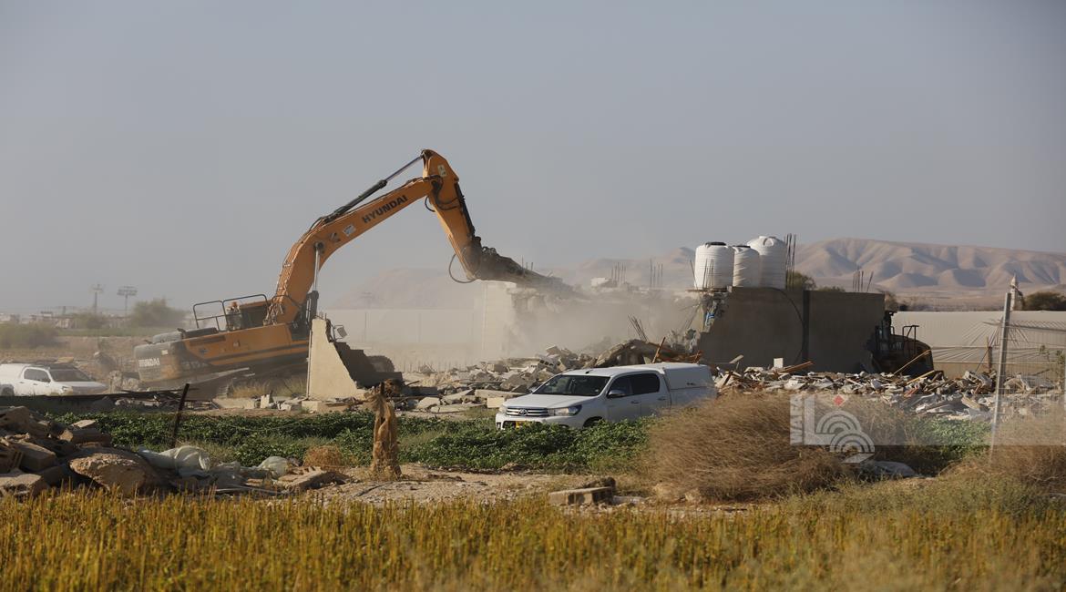 Israeli army demolishes several residential structures in northern Jordan Valley