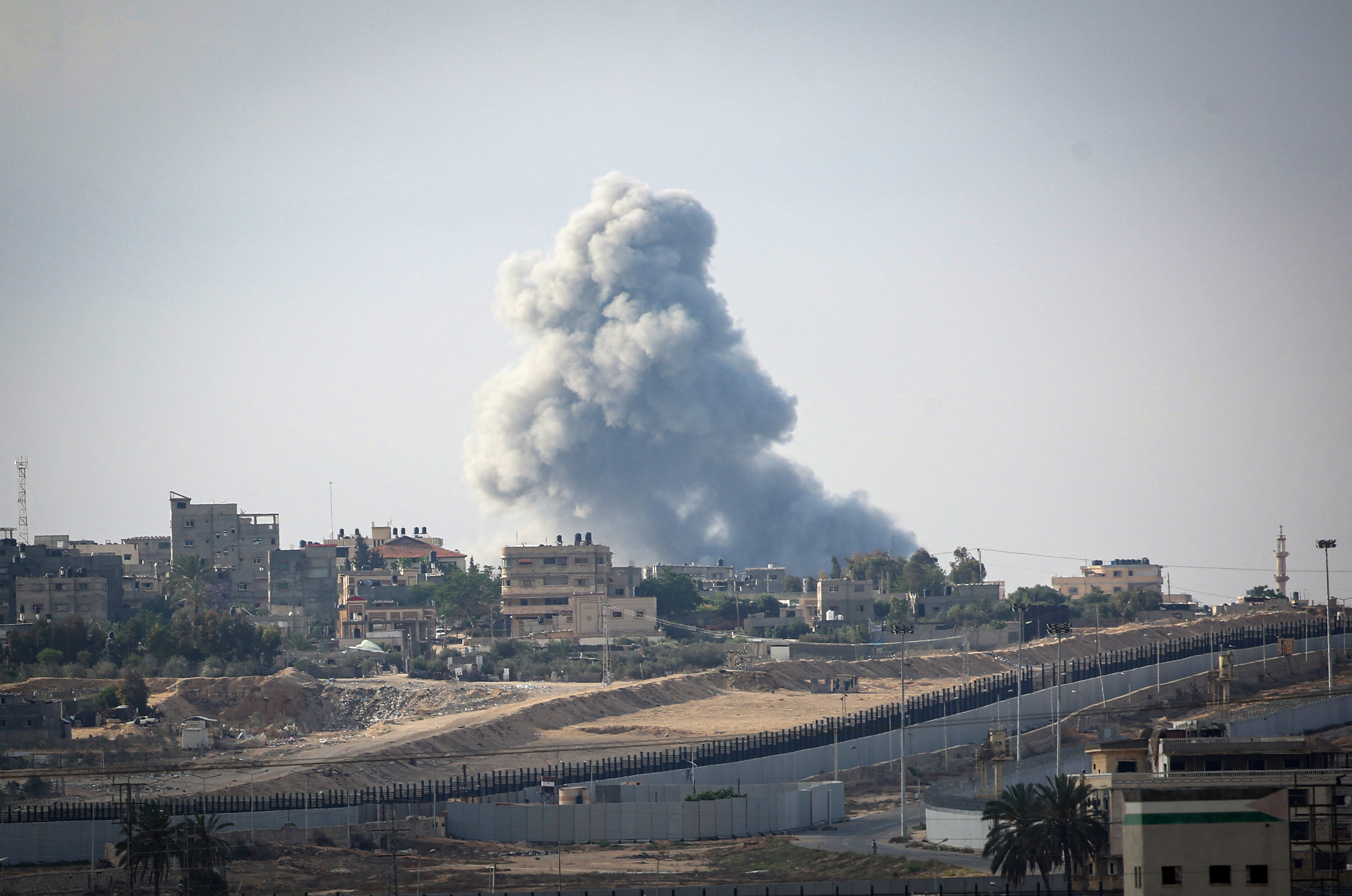 Several civilians killed and others injured by the occupation's strikes and gunfire in Gaza city 