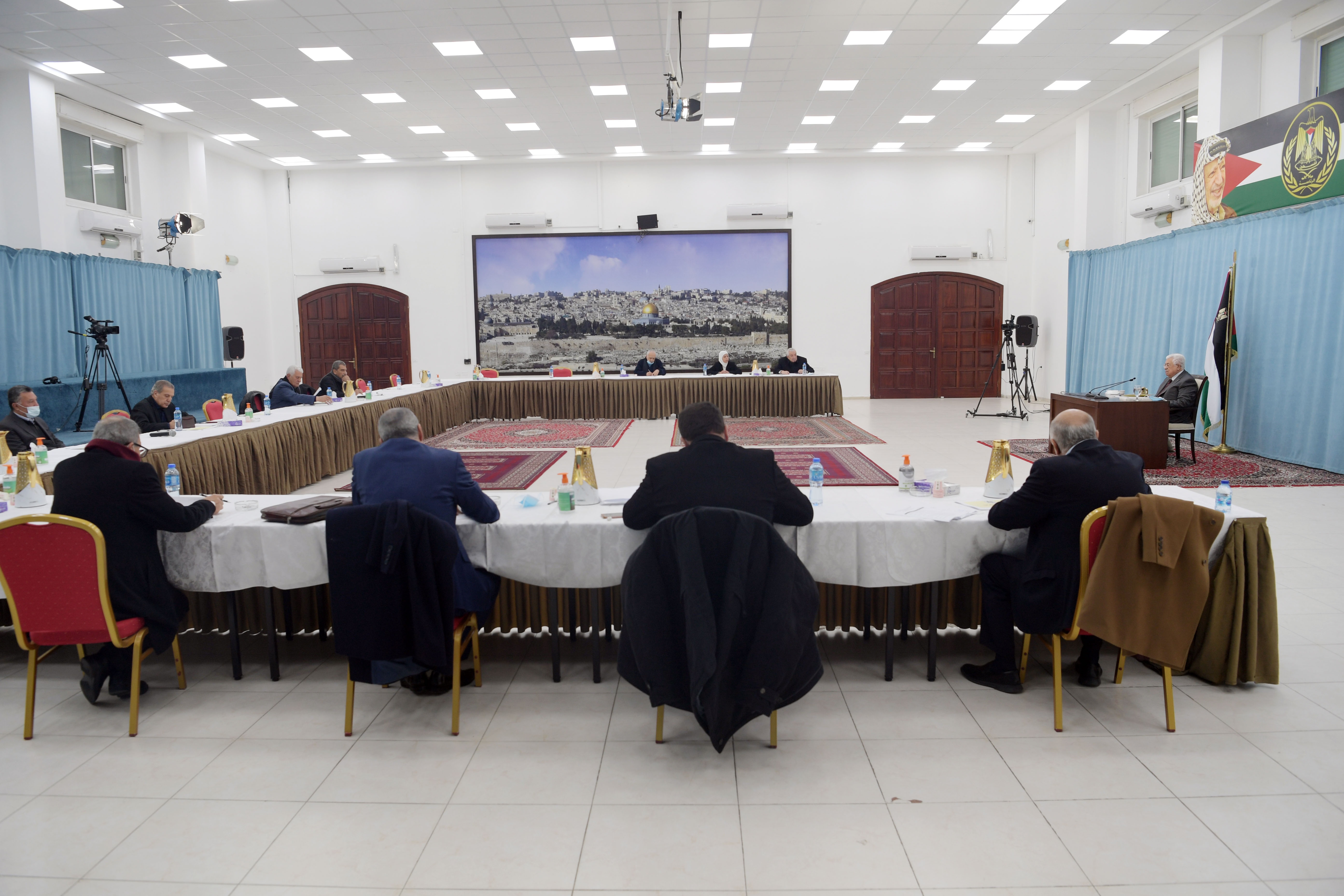 President Abbas chairs meeting of Fatah Central Committee