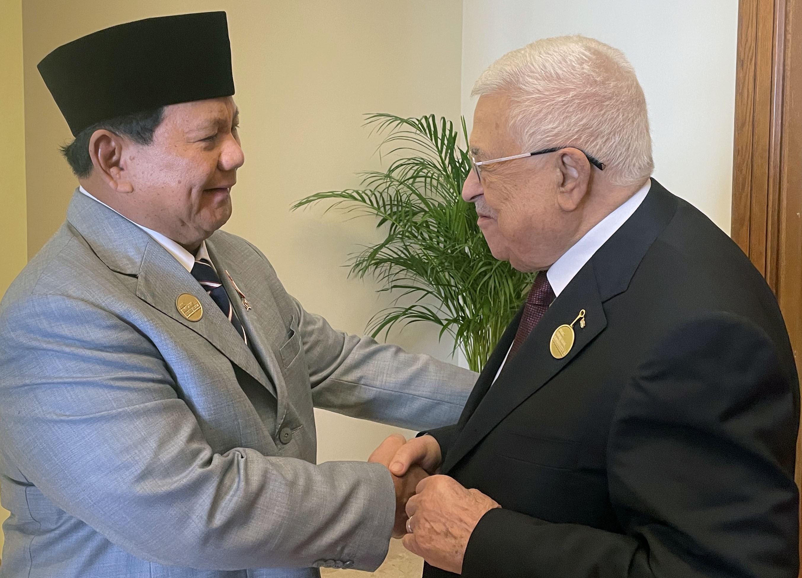 President Abbas stresses immediate cessation of Israeli aggression, expedited humanitarian access to Gaza