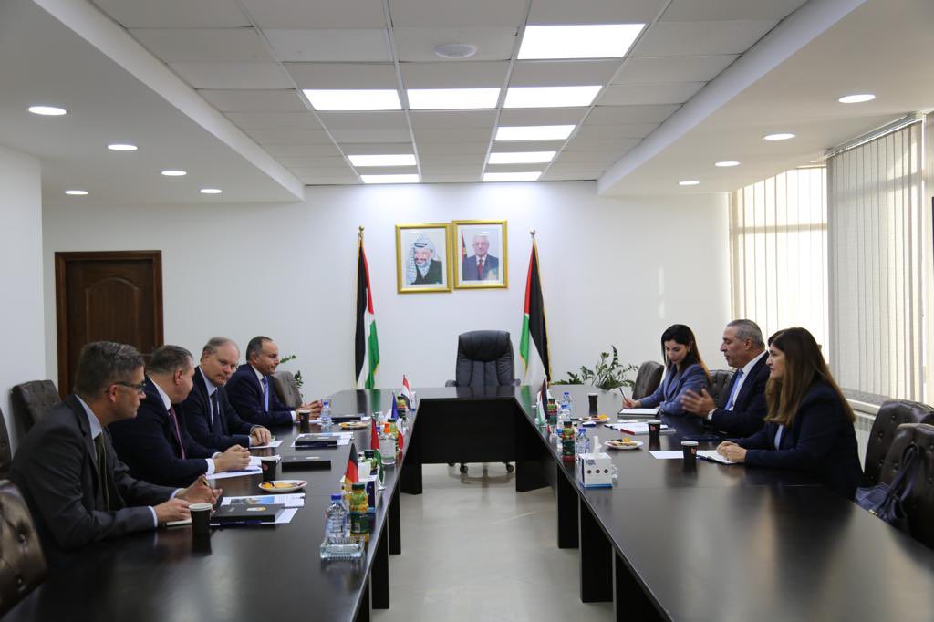 PLO Secretary-General briefs ambassadors of Munich Group on dangerous Israeli escalation