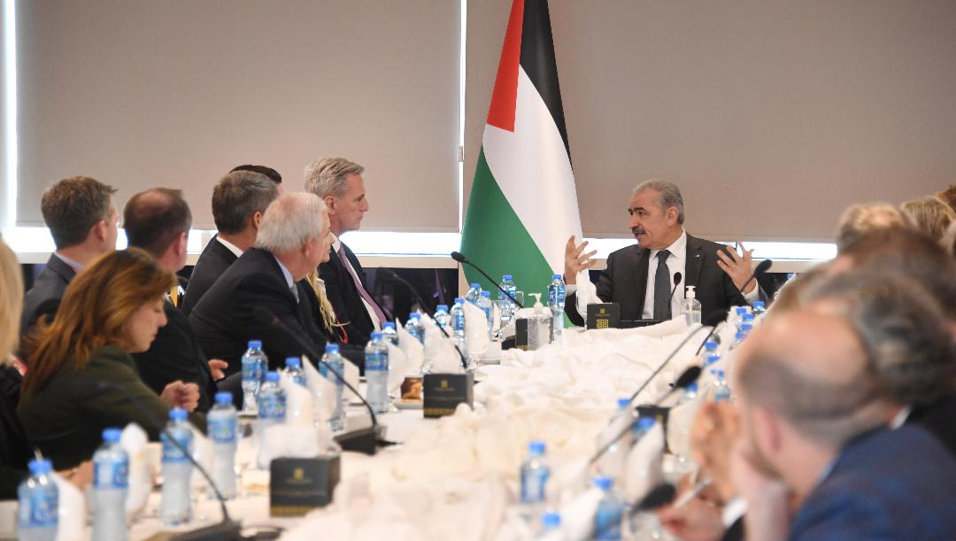 PM Shtayyeh to members of the US congress: Situation in Palestinian territories may lead to explosion
