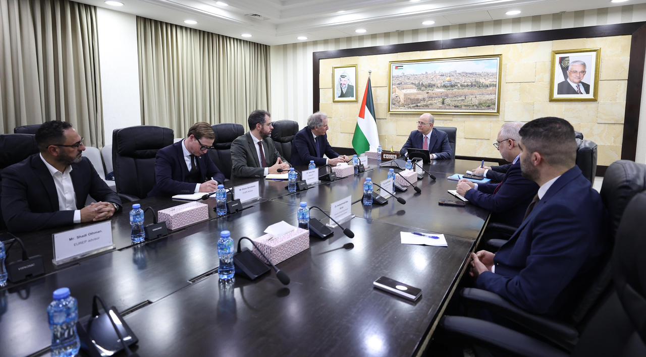 Prime Minister discusses political developments with EU peace envoy