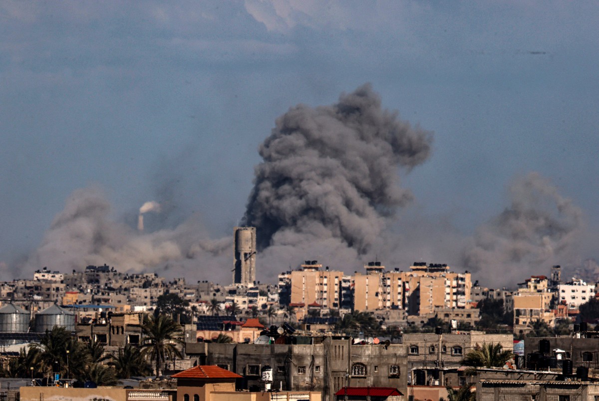 Four Palestinians killed in Israeli attacks in Gaza, including two women and a child