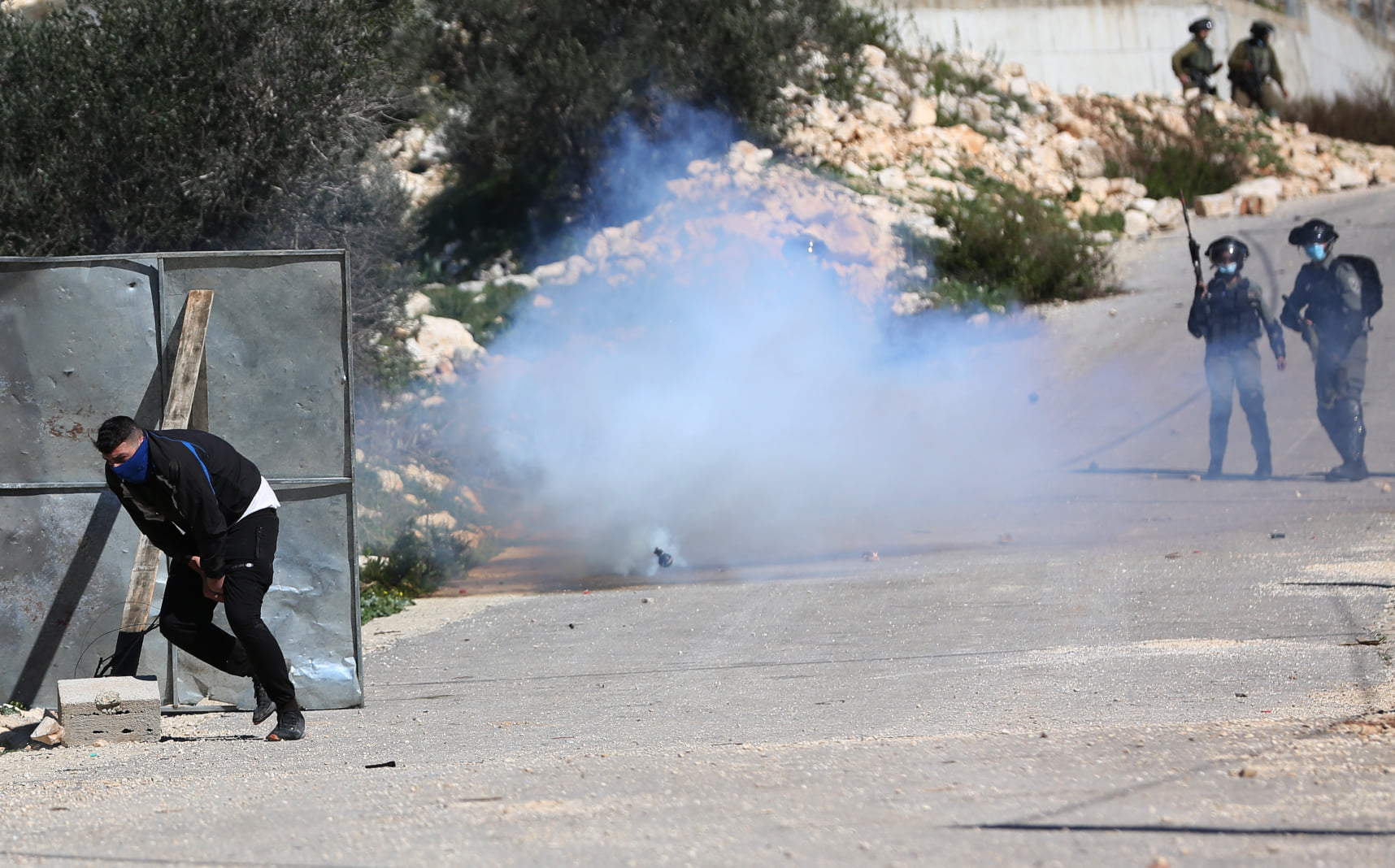 Occupation forces attack weekly Kafr Qaddum protest 