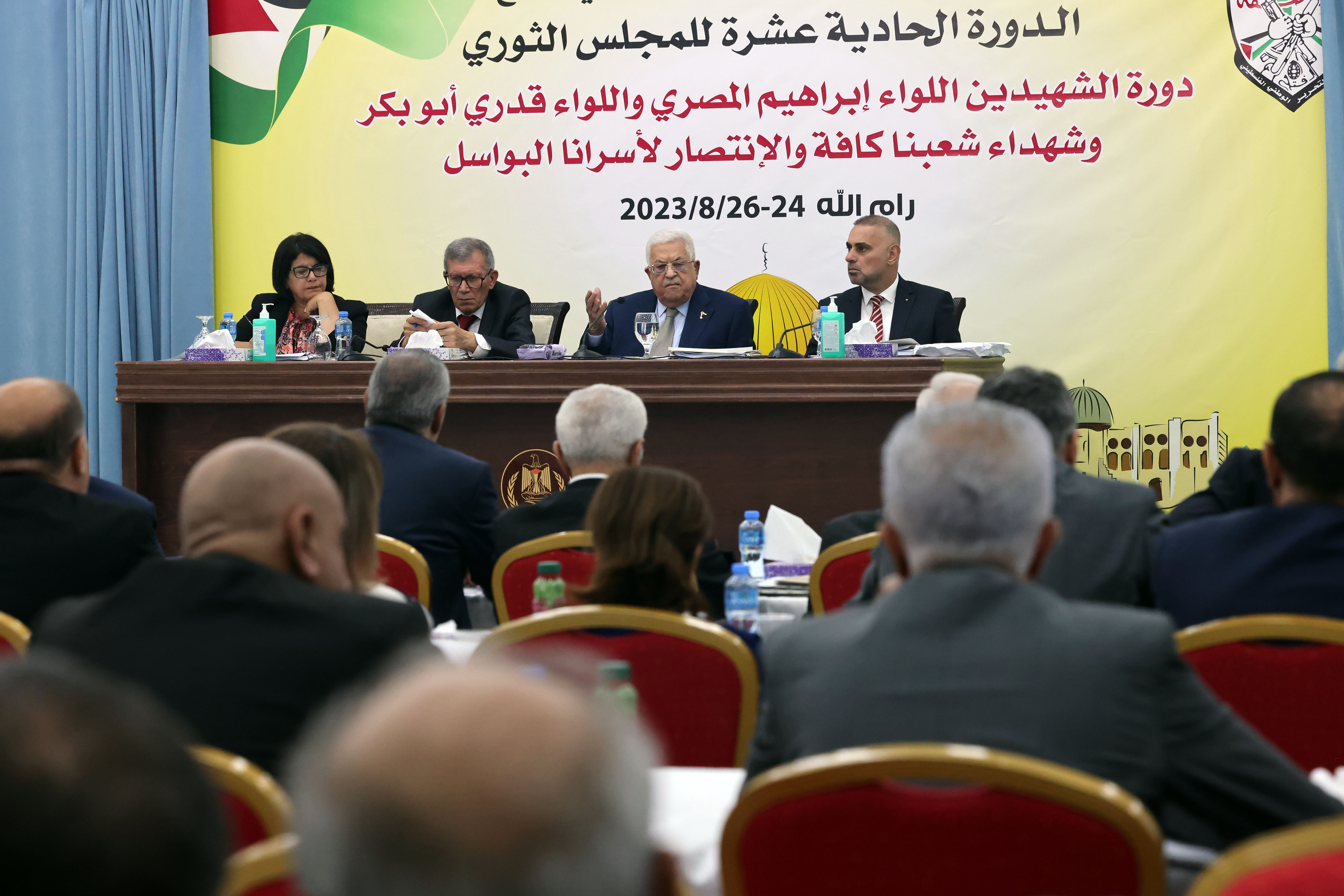President Abbas chairs 11th session of Fatah Revolutionary Council     