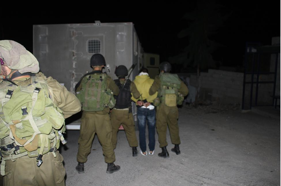 Occupation forces detain six Palestinians in West Bank