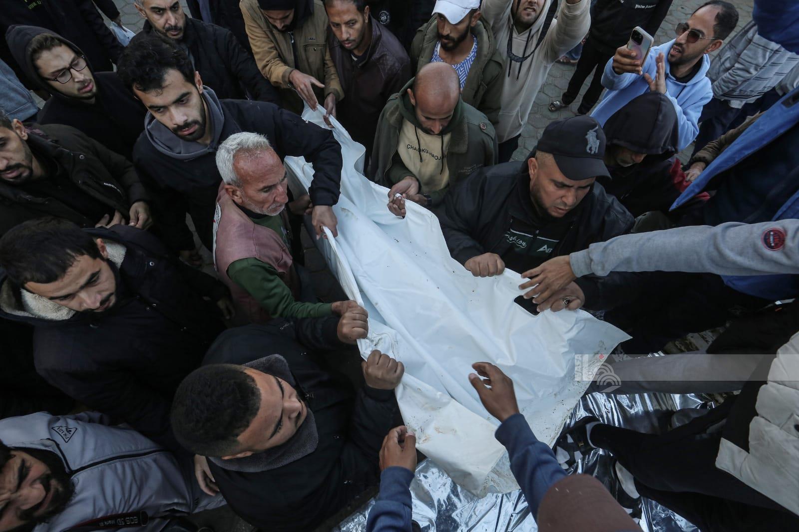 Israel commits three massacres against Palestinian families in Gaza in 24 hours