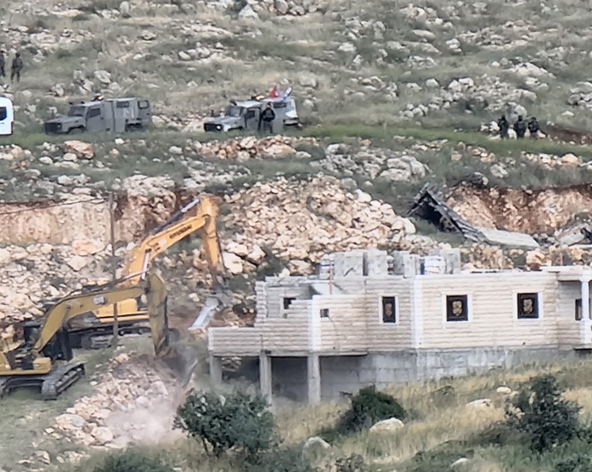 Israeli authorities demolish two houses south of Hebron