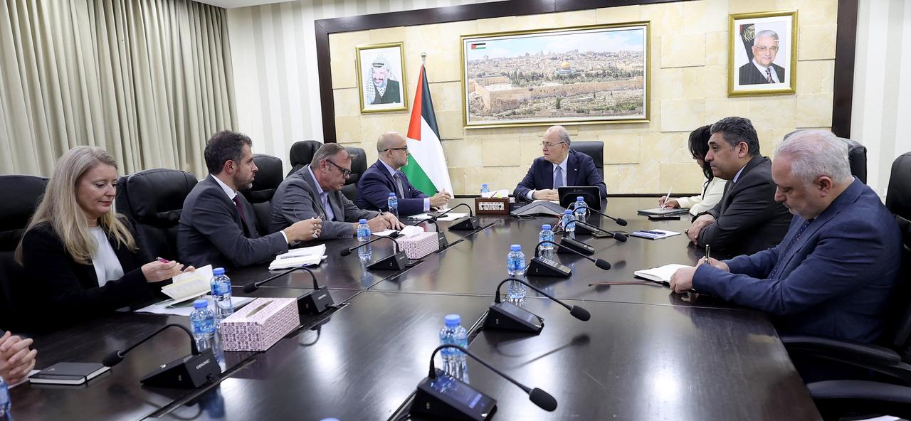 Prime Minister holds coordination meeting with representatives of several countries and Int’l organizations on Gaza relief and recovery