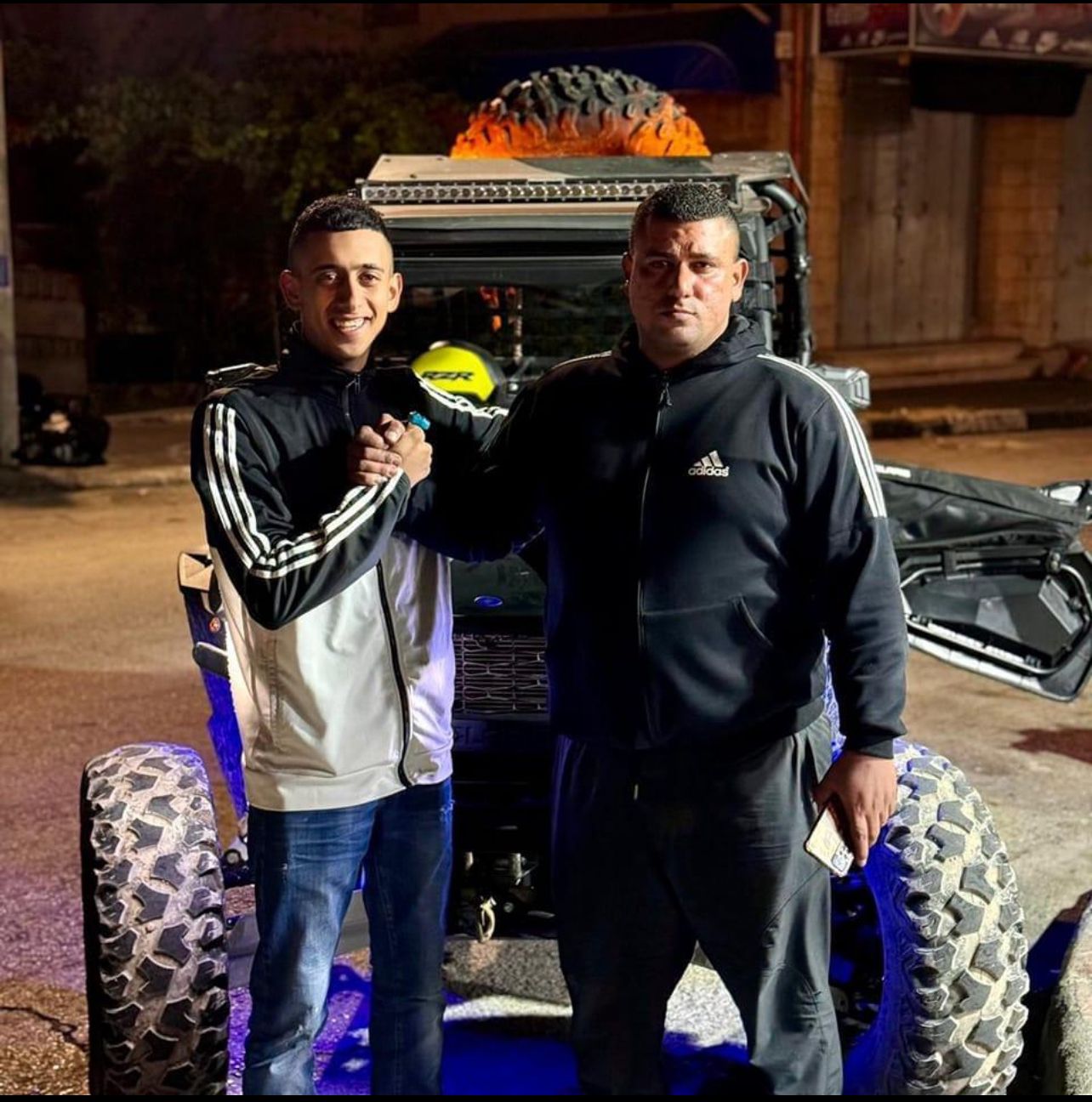 Following surrounding house, Israeli forces detain two youths, including one injured, in Tulkarm