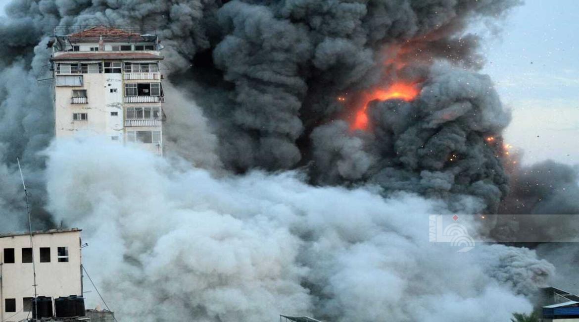 Israel lunches  violent artillery shelling on al-Shujaiya neighborhood, killing and injuring several civilians 