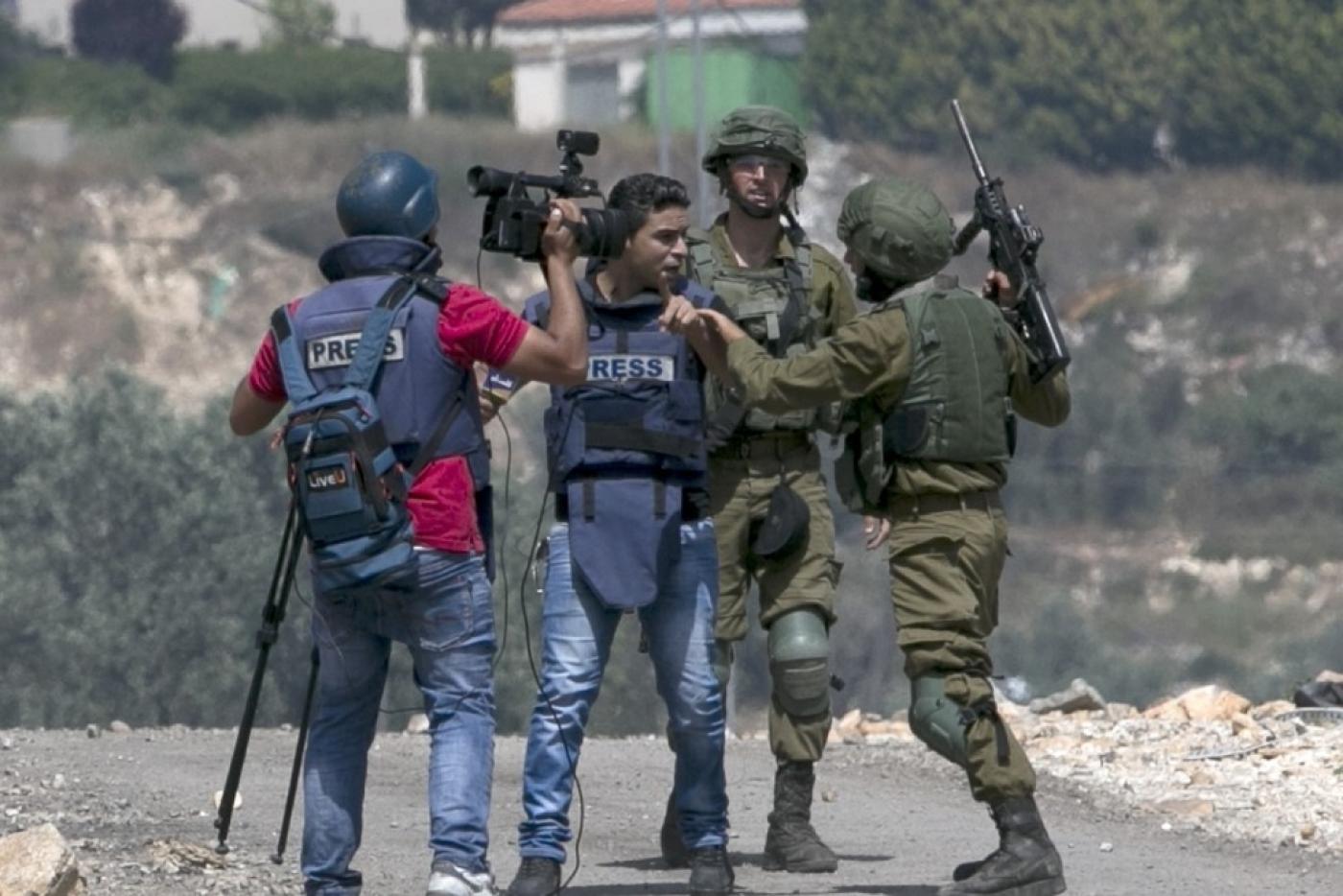 Journalist injured by Israeli gunfire in Al-Bireh 