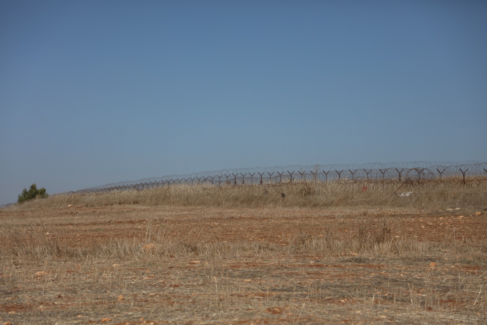 Israeli settlers fence off lands east of Bethlehem