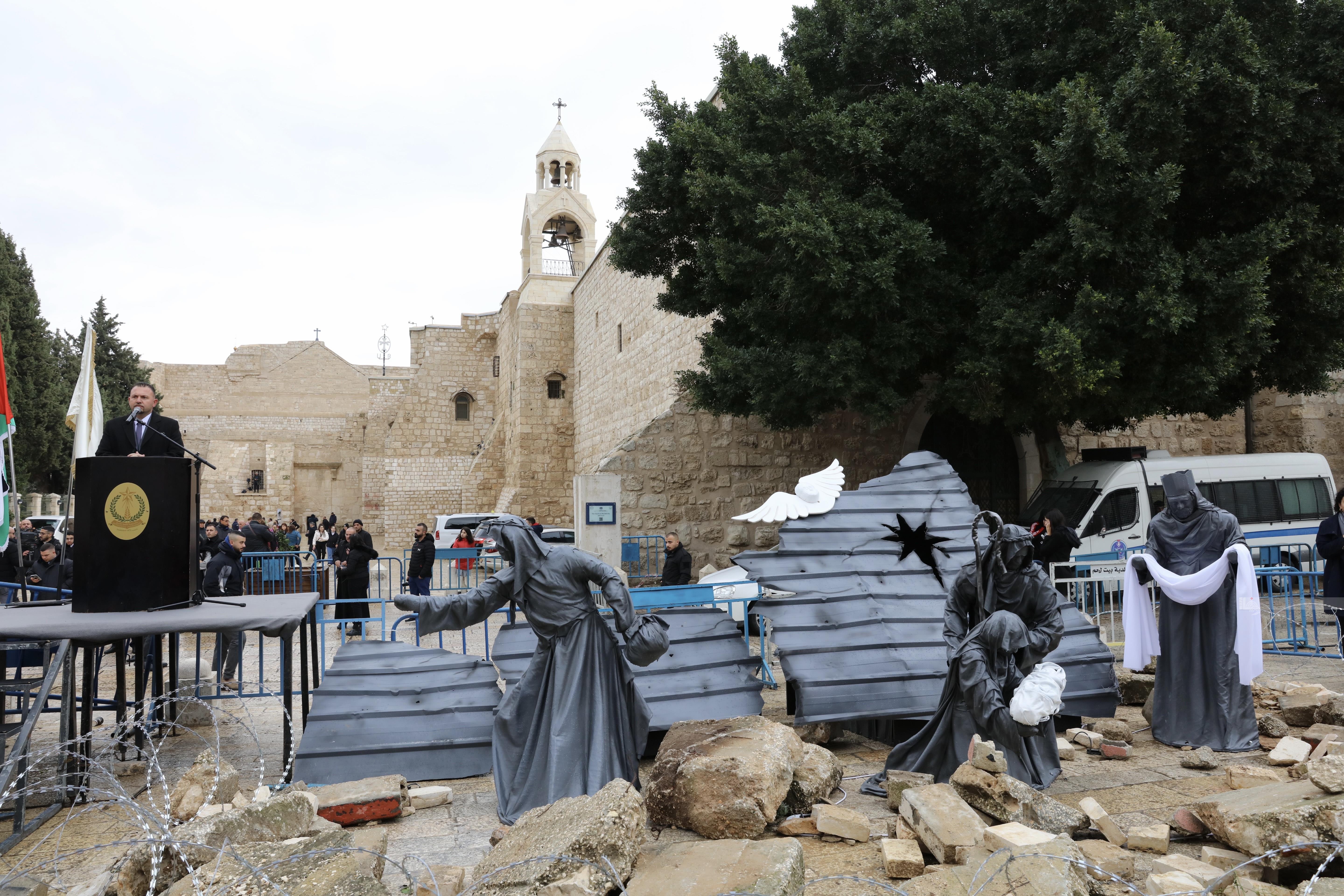 Pope Francis calls for an end to Israeli military operations in Gaza, a solution to the humanitarian situation