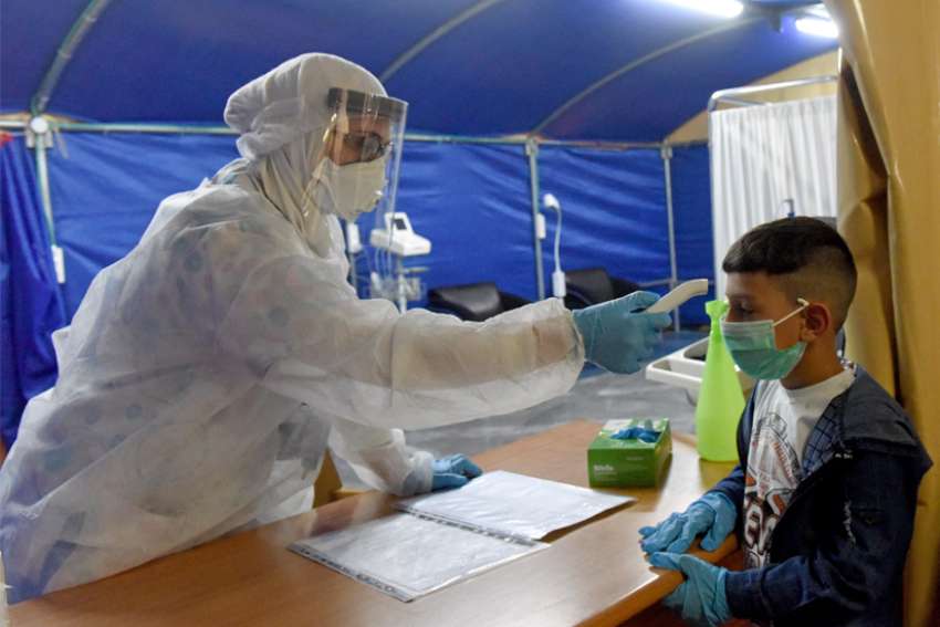 Israel causes destruction of 100,000 coronavirus testing swabs