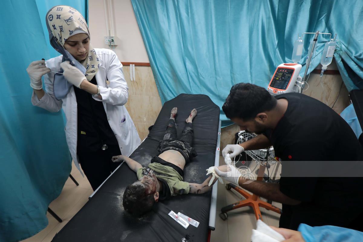UNRWA urgently calls to protect civilians, including those sheltered in its premises in northern Gaza and Gaza City