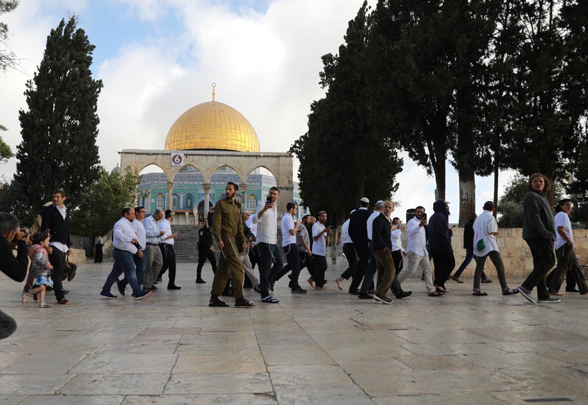 Israeli police crackdown on Palestinians at Al-Aqsa as settler intrusions resume