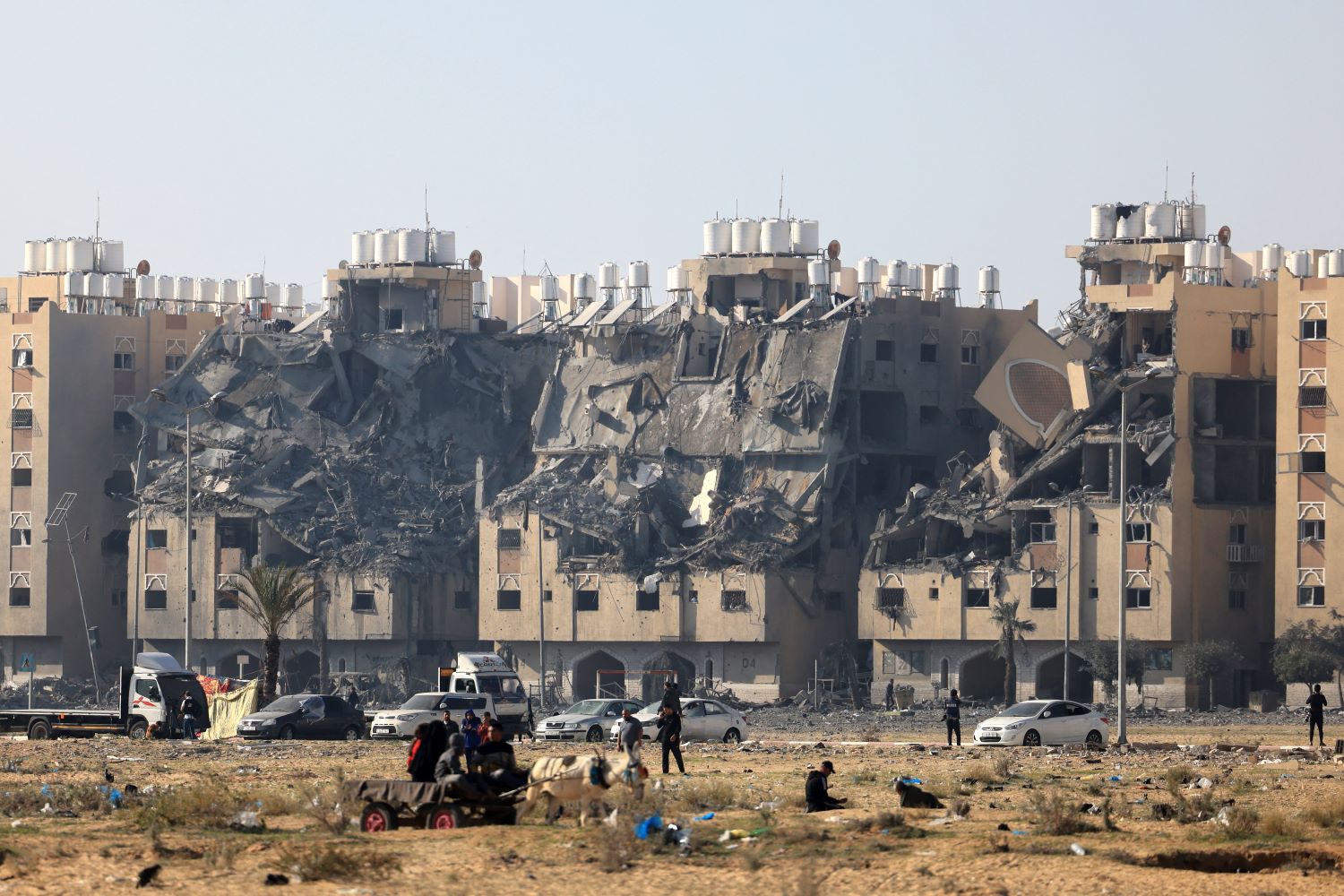Multiple civilian casualties in Israeli airstrikes on Khan Yunis, Rafah   
