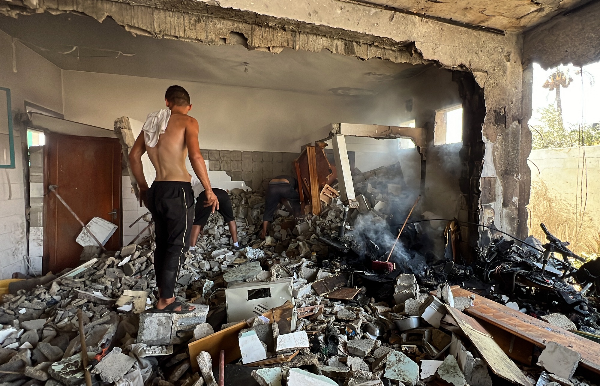 Nine civilians killed, others injured in Israeli airstrikes on different parts in Gaza
