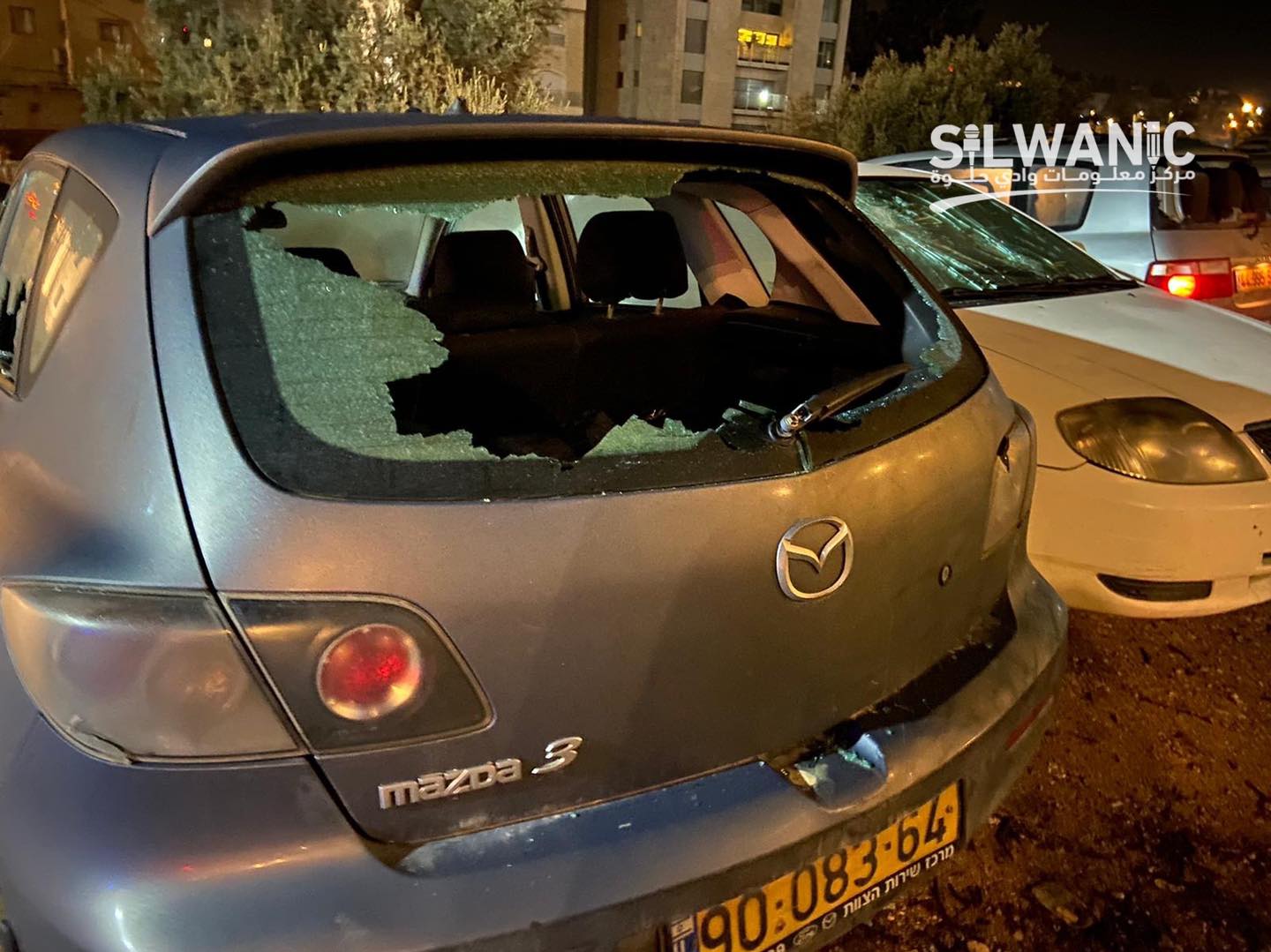 Israeli settlers vandalize Palestinian vehicles in Jerusalem neighborhood
