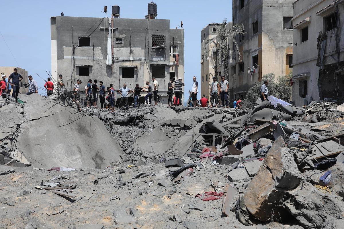 Israeli airstrike kills a woman, injures five in Beit Hanoun, death toll hits 15